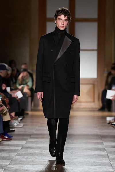 Look 56